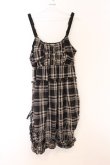画像1: axes femme / チェックドロストキャミワンピース  クロ×ベージュ O-26-04-05-030-AX-OP-IG-OS (1)