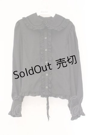 画像: metamorphose / リボンブローチ付丸衿ブラウス  クロ O-26-04-06-076-ME-BL-IG-OS