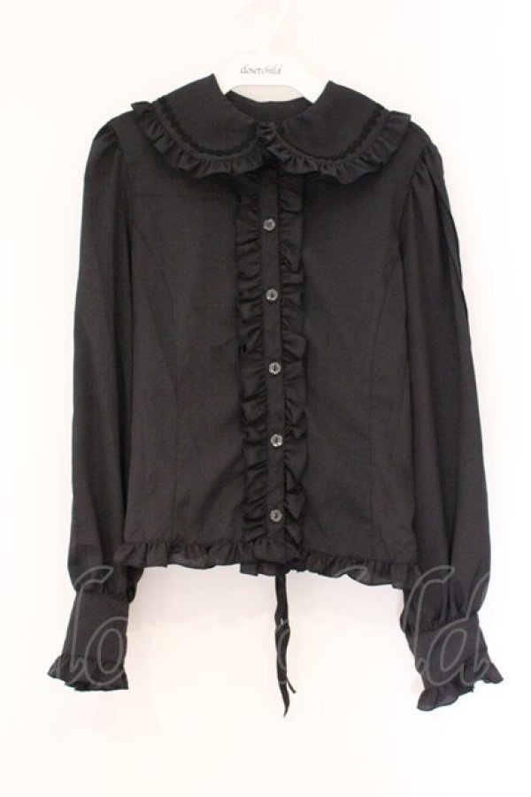 画像1: metamorphose / リボンブローチ付丸衿ブラウス  クロ O-26-04-06-076-ME-BL-IG-OS (1)