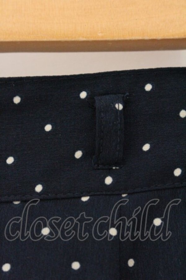 画像2: an another angelus / ベルト付きプリントスカート  ネイビー O-26-04-06-095-CA-SK-IG-OS (2)