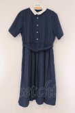 画像1: Fi.n.t / リボンタイ付きクレリックシャツワンピース  ネイビー O-26-04-06-100-CA-OP-IG-OS (1)