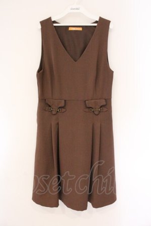 画像: Fi.n.t / ビットフラップVネックジャンパースカート  ブラウン O-26-04-06-101-CA-OP-IG-OS