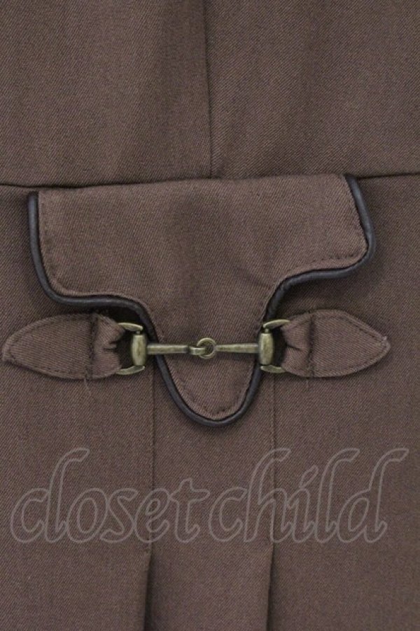 画像2: Fi.n.t / ビットフラップVネックジャンパースカート  ブラウン O-26-04-06-101-CA-OP-IG-OS (2)