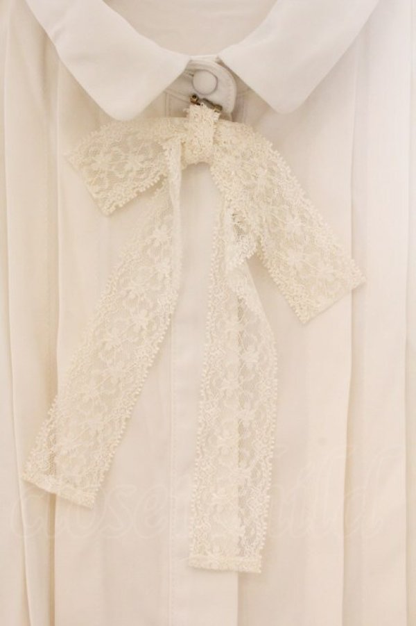 画像2: Fi.n.t / レースリボンタイ付きブラウス  オフシロ O-26-04-06-124-CA-BL-IG-OS (2)