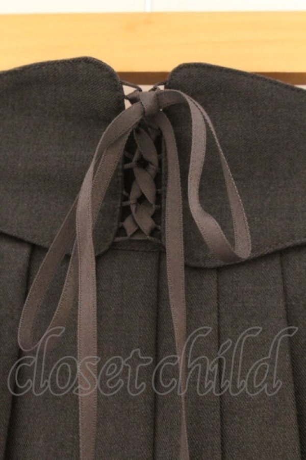 画像2: Fi.n.t / フロントレースアップ起毛プリーツスカート  グレー O-26-04-06-013-CA-SK-IG-OS (2)