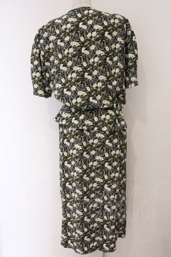 画像3: INGEBORG / フラワー総柄セットアップ  クロ O-26-04-07-017-LO-OP-IG-OS (3)