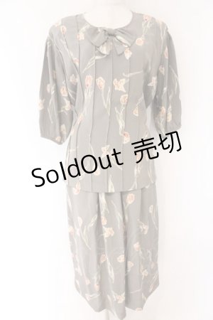 画像: PINK HOUSE / チューリップ柄セットアップ  グレー O-26-04-07-018-LO-OP-IG-OS