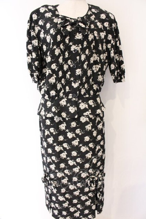 画像1: INGEBORG / ハンドドローフラワーセットアプ  クロ O-26-04-07-019-LO-OP-IG-OS (1)