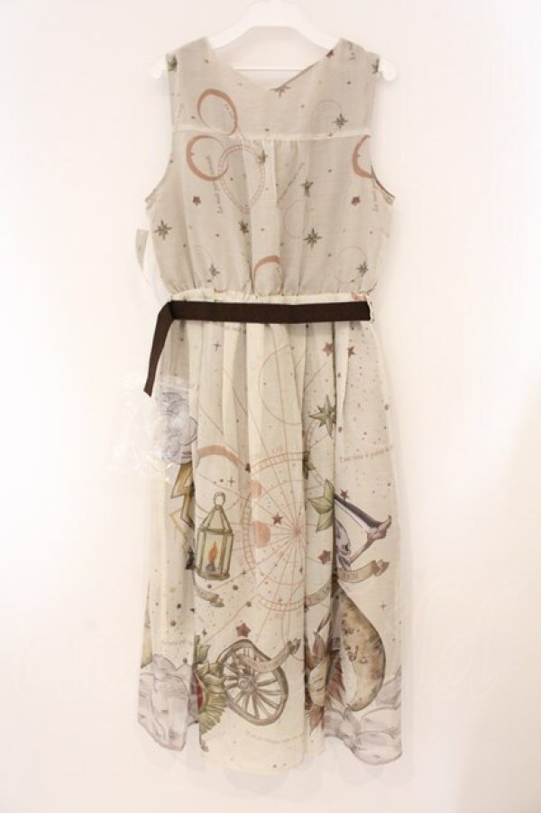 画像3: axes femme / タロットカードモチーフワンピース F ベージュ O-26-04-09-040-AX-OP-IG-OS (3)