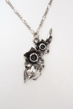 画像: axes femme / スイセンモチーフプチペンダント  シルバー O-26-04-09-1048-AX-AC-IG-OS