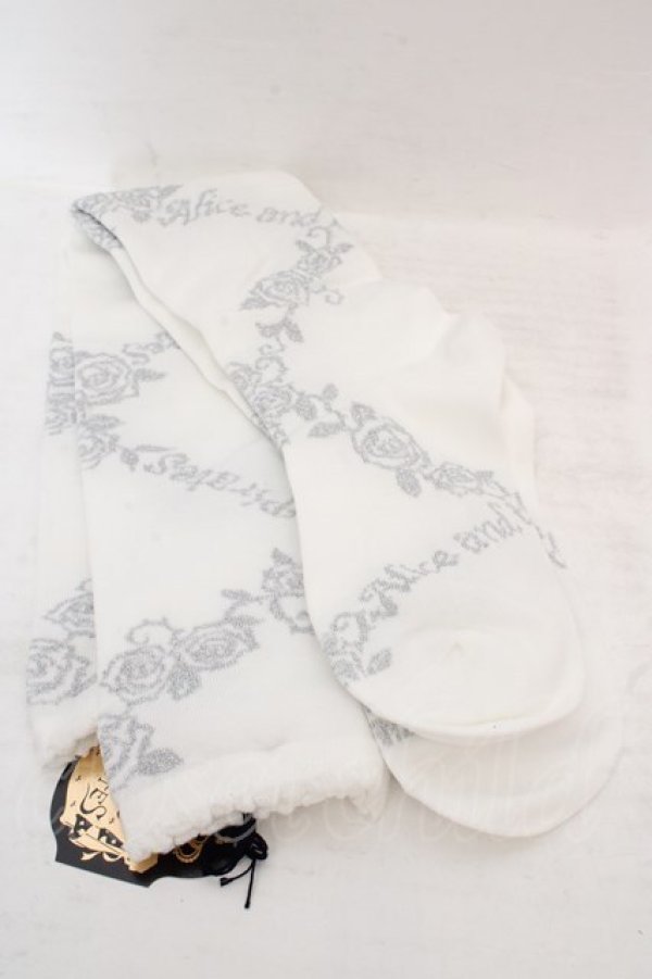 画像2: ALICE and the PIRATES / A/Pレースアップローズオーバーニーソックス  シロ×シルバー O-26-04-09-1056-PA-ZA-IG-OS (2)