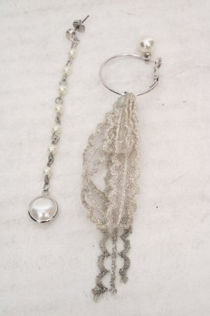 画像: axes femme / レースパールピアス  シルバー O-26-04-09-1074-AX-AC-IG-OS