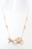 画像2: axes femme / メルヘン馬車ネックレス  ピンクゴールド O-26-04-09-1108-AX-AC-OW-OS (2)