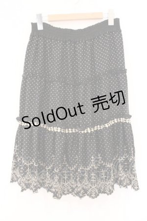 画像: axes femme / 刺繍入りドットスカート  クロ O-26-04-09-071-AX-SK-IG-OS