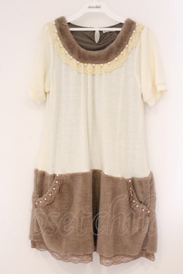 画像1: axes femme / ファー切替えパール付きチュニ M 生成り O-26-04-09-082-AX-OP-IG-OS (1)