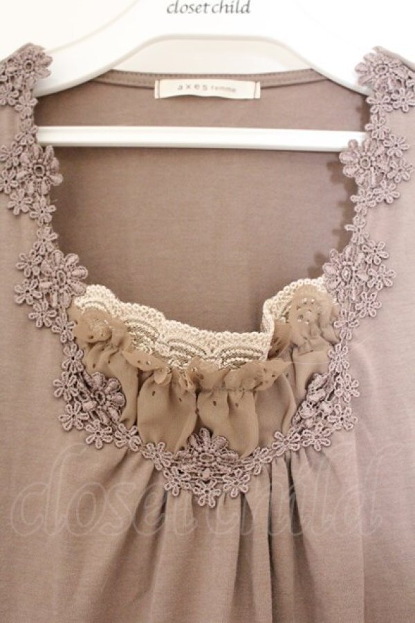 画像2: axes femme / レーザーカットフリルタンクトップ  ブラウン O-26-04-09-090-AX-TO-IG-OS (2)