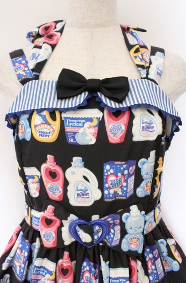 画像2: Angelic Pretty / Sunny Smile Laundryジャンパースカート  クロ O-26-04-10-059-AP-OP-OW-OS (2)