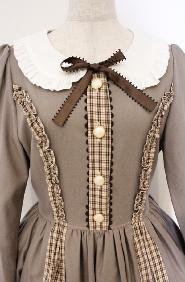 画像2: ALICE and the PIRATES / スクールガールワンピース  ベージュ×ブラウン O-26-04-10-060-PA-OP-OW-OS (2)