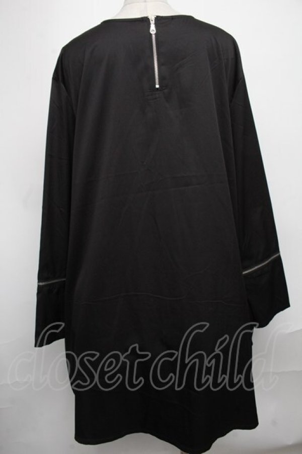 画像2: NieR Clothing / ZIPワンピース  黒 S-25-01-05-037-PU-OP-AS-ZT190 (2)