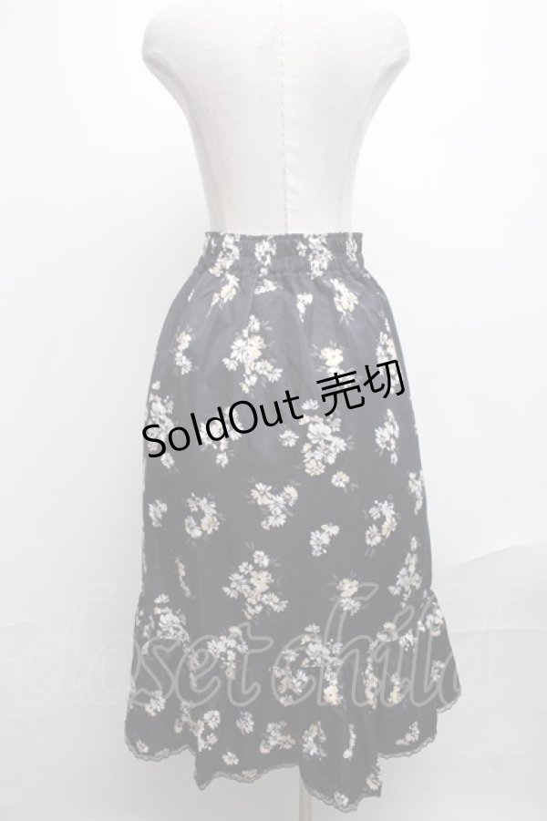 画像2: 【SALE】axes femme / フリルデザインラッフルスカート  紺 S-25-01-11-077-AX-SK-AS-ZT397 (2)