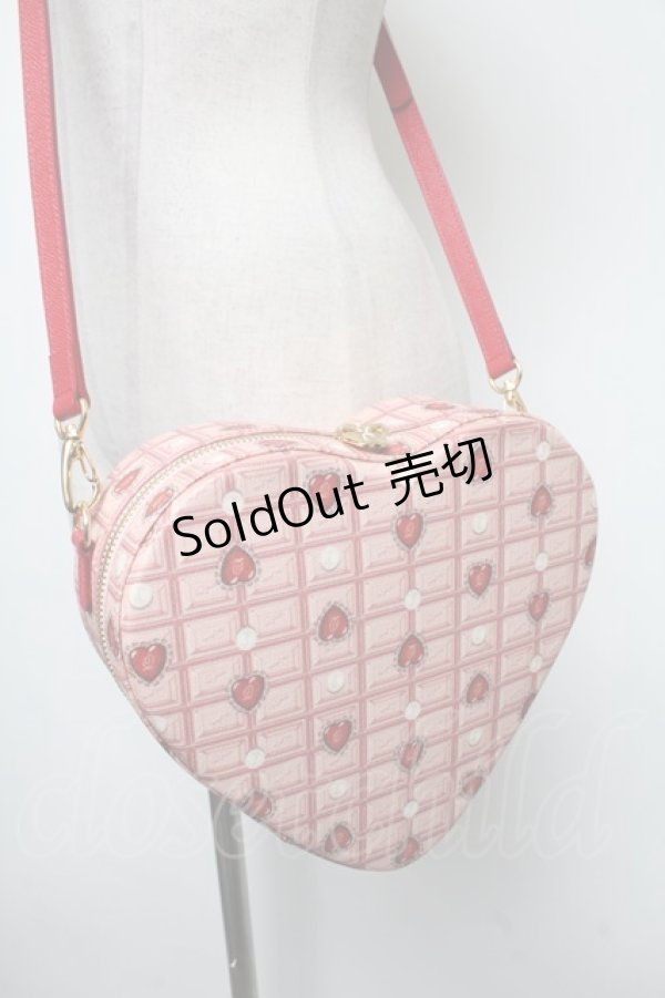 画像2: Q-pot. / ハートストロベリーチョコレートハートクロスボディーバッグ  ピンク S-25-02-15-015-QP-BG-AS-ZS (2)