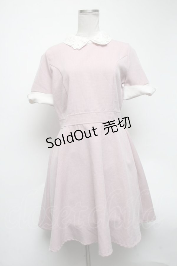 画像1: axes femme POETIQUE / フラワーレース襟ワンピース  ピンク S-25-02-27-062-AX-OP-AS-ZS (1)