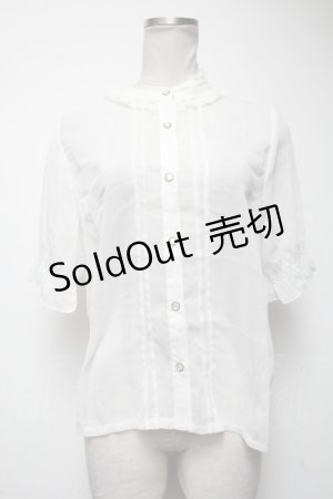 画像: axes femme / カメオ×ジャボブローチ付ブラウス  白 S-25-02-27-033-AX-BL-HR-ZS