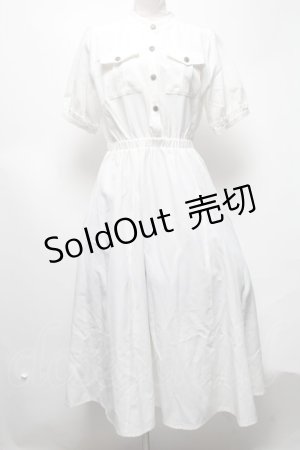 画像: axes femme / ベルト付デニムワンピース  白 S-25-03-02-054-AX-OP-HR-ZS