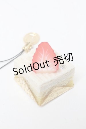 画像: Q-pot. / ストロベリーショートケーキプチケーキストラップ  白 S-25-03-10-028-QP-AC-AS-ZS