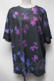 画像1: NieR Clothing / 総柄トップス  黒 S-25-03-13-052-PU-TS-HR-ZS (1)