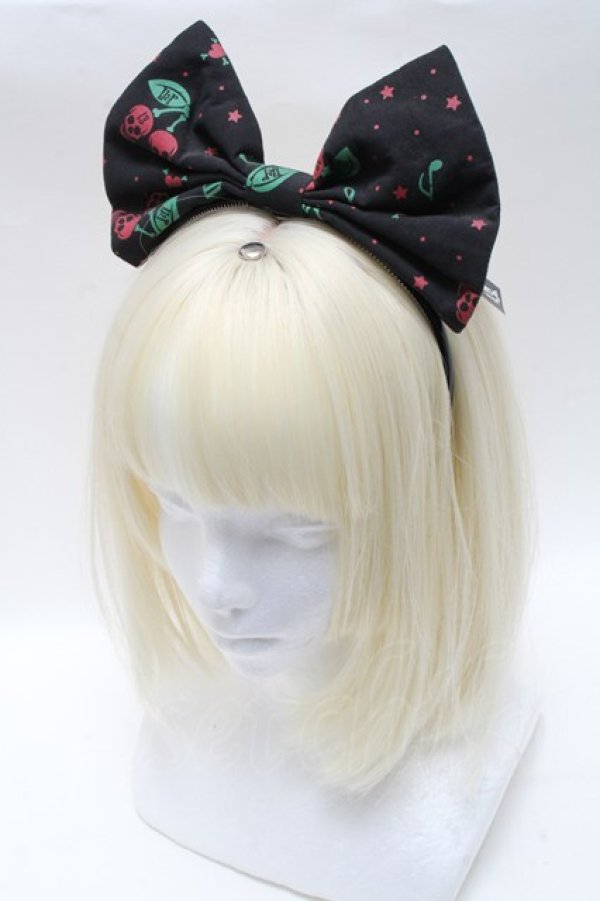 画像1: HELL CAT PUNKS / さくらんぼ柄リボンカチューシャ  黒 S-25-03-20-012-PU-AC-HR-ZT168 (1)