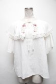 画像1: axes femme / 刺繍入ケープブラウス  白 S-25-03-20-021-AX-BL-HR-ZS (1)