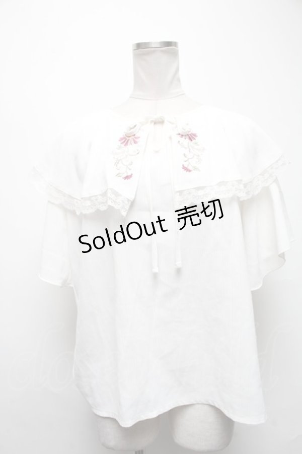 画像1: axes femme / 刺繍入ケープブラウス  白 S-25-03-20-021-AX-BL-HR-ZS (1)