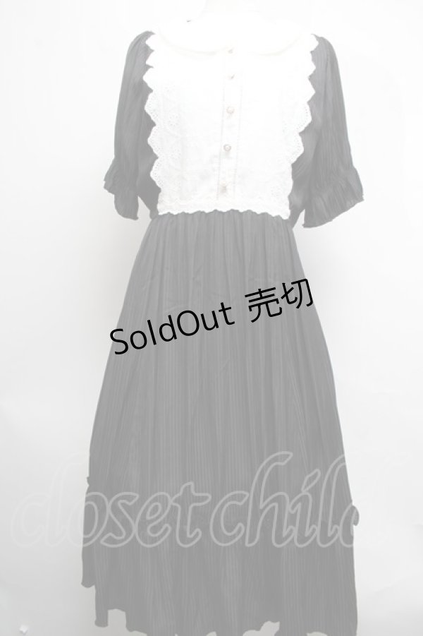 画像1: axes femme / シアーストライプワンピース  黒ｘ白 S-25-03-22-053-AX-OP-HR-ZS (1)