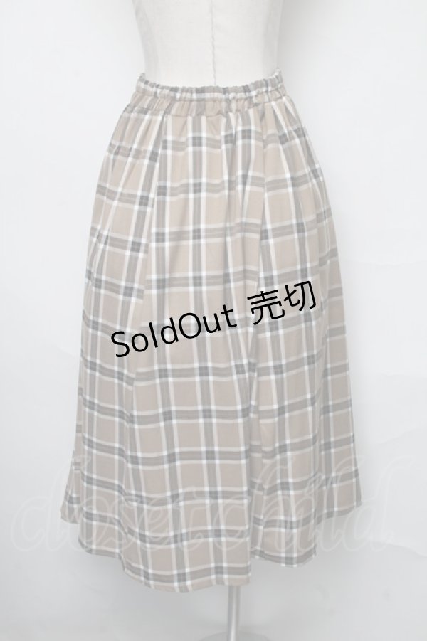 画像2: axes femme / ビッグチェック柄ロングスカート  ベージュ S-25-03-23-1070-AX-SK-AS-ZS (2)
