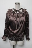 画像1: axes femme / ギャザーデザインサテンブラウス  ブラウン S-25-03-23-1029-AX-BL-HR-ZS (1)