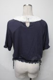画像2: axes femme / レース襟セットクレリックプルオーバー  紺 S-25-03-23-1037-AX-TO-HR-ZS (2)