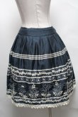 画像2: Jane Marple /お花刺繍スカート  紺 S-25-04-01-079-JM-SK-AS-ZS (2)