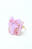 画像1: Angelic Pretty / プレゼントBOXリング  ピンク S-25-04-01-013-AP-ZA-AS-ZS (1)