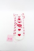 画像1: Angelic Pretty / Wrapping Cherryクルー丈ソックス  赤ｘ白 S-25-04-03-039-AP-ZA-HR-ZS (1)