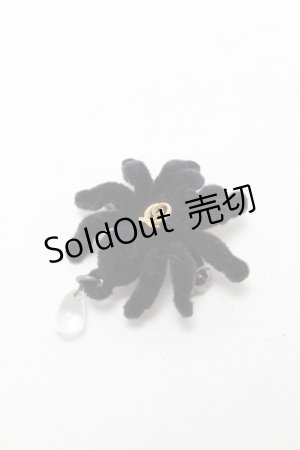 画像: Q-pot. / 毒蜘蛛ブローチ  黒 S-25-04-05-001-QP-AC-AS-ZS