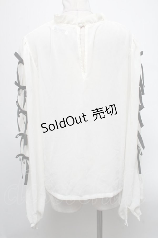 画像2: E hyphen world gallery / 袖リボントップス  オフ S-25-04-05-025-LO-BL-AS-ZS (2)