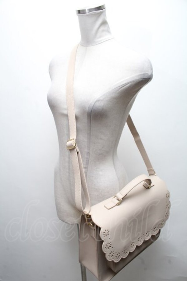 画像5: m petit by misako / スカラップ被せの3WAYバッグ  ベージュ S-25-04-07-006-LO-BG-HR-ZT-K010 (5)