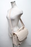 画像4: m petit by misako / スカラップ被せの3WAYバッグ  ベージュ S-25-04-07-013-LO-BG-AS-ZT-K018 (4)
