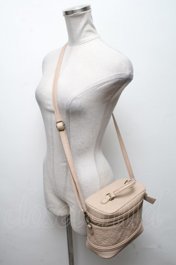 画像3: axes femme / 型押しデザインバニティバッグ  ベージュ S-25-04-07-019-AX-BG-HR-ZT335 (3)