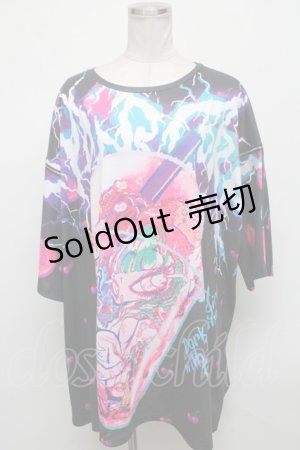 画像: HYPER CORE / Dark cherry with Poison girl FrappuccinoグラフィックジップTシャツ  黒 S-25-04-14-043-PU-TS-HR-ZS