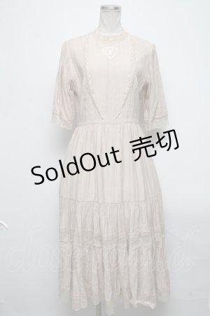 画像: an another angelus / レース使いティアードロングワンピース  ベージュ S-25-04-14-049-CA-OP-AS-ZS