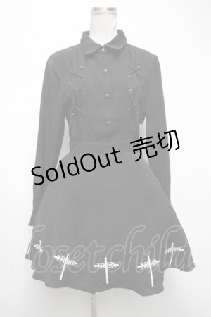 画像: NieR Clothing / 編み上げワンピース  黒 S-25-04-15-058-PU-OP-AS-ZS