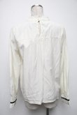 画像2: axes femme POETIQUE / ダブルボタンデザインブラウス  キナリ S-25-04-15-022-AX-BL-HR-ZS (2)