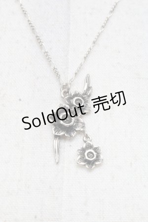 画像: axes femme / フラワーモチーフネックレス  シルバー S-25-04-17-020-AX-CO-HR-ZS